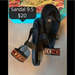 Women’s sandals